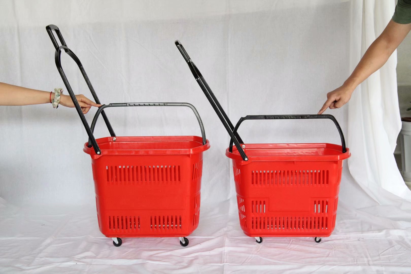 Maximizing Convenience: The Advantages of Plastic Retail Shopping Baskets