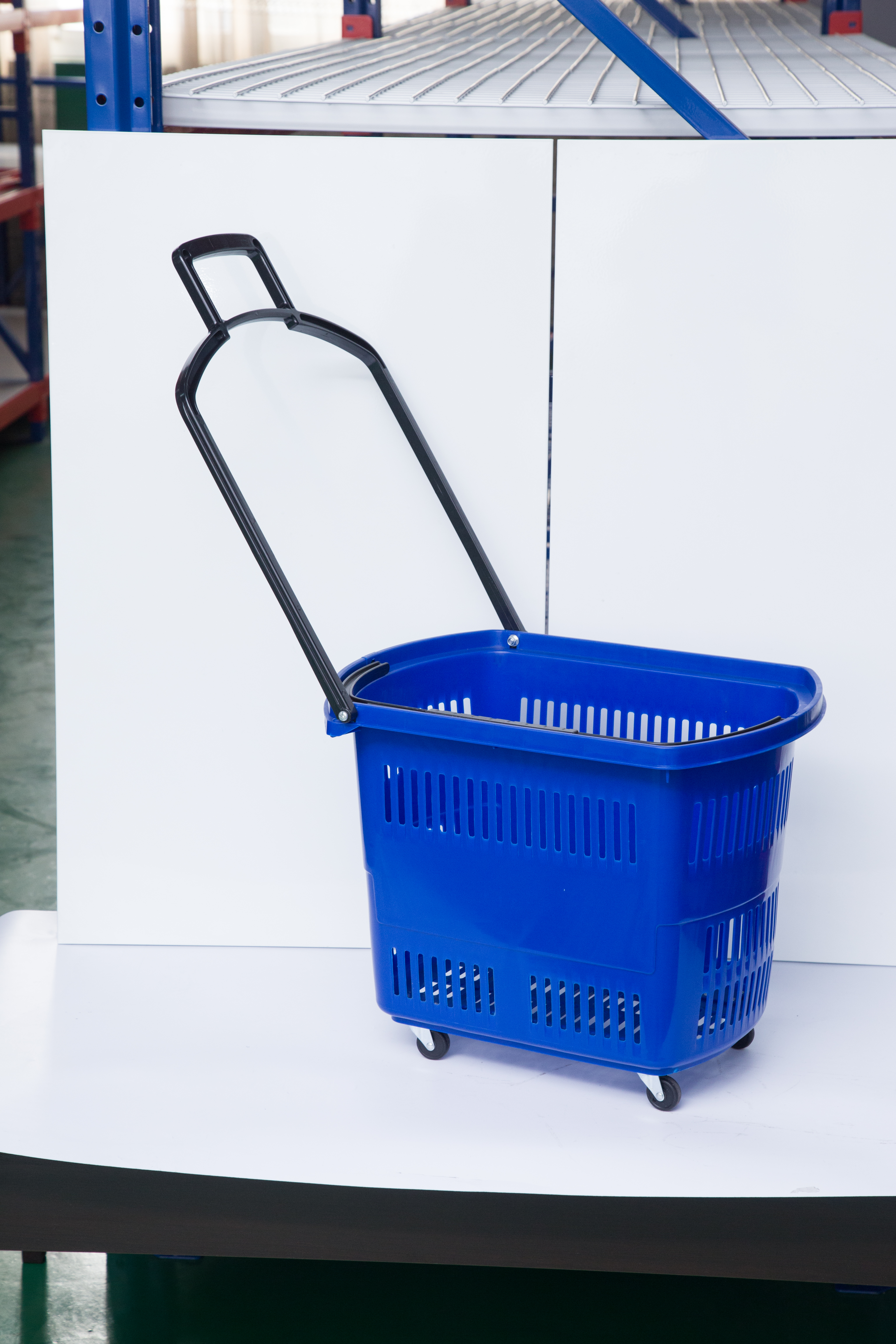 Upgrade Your Shopping Experience: Exploring the Benefits of Rolling Baskets